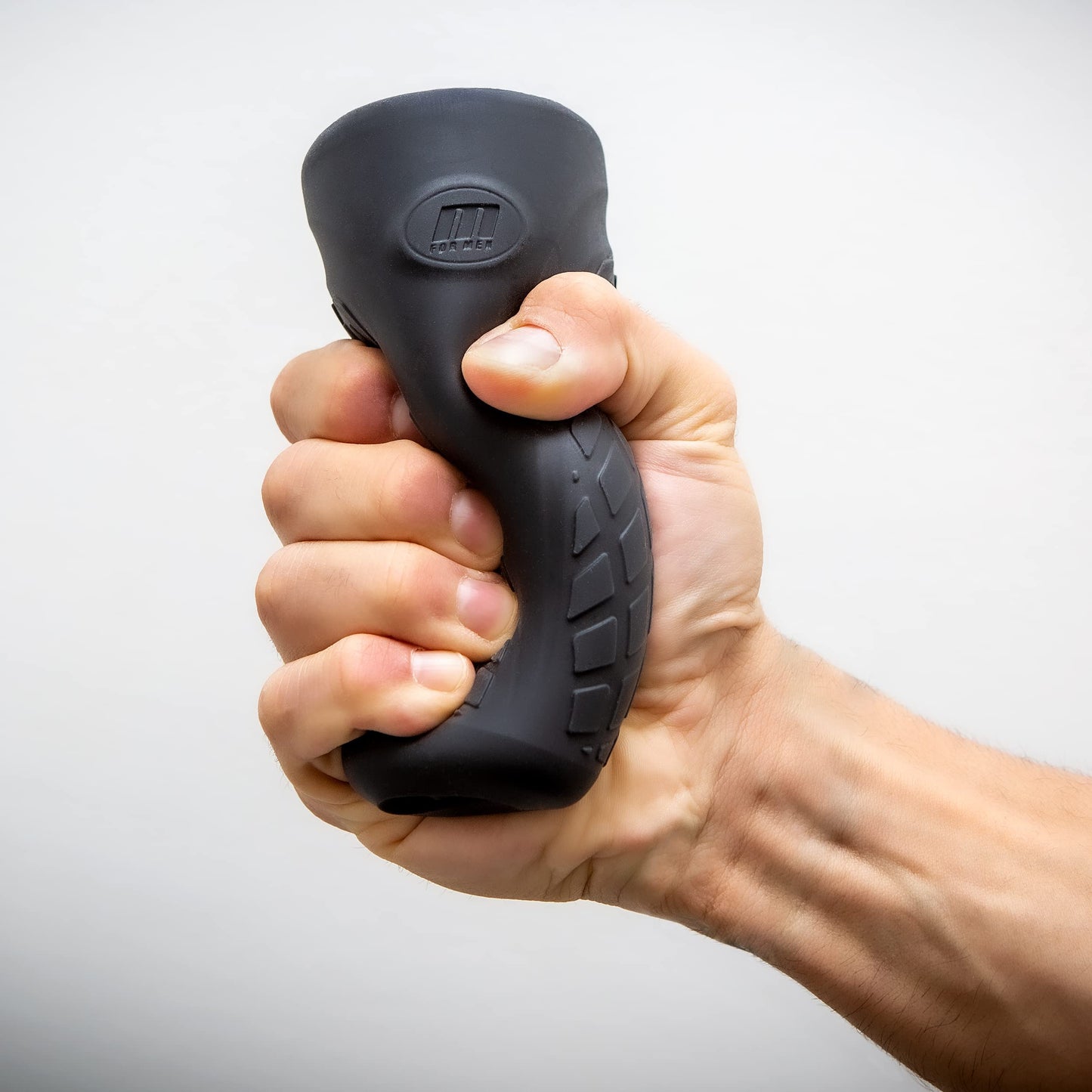 Blush Novelties 82913: M Elite Platinum Gript Stroker Black